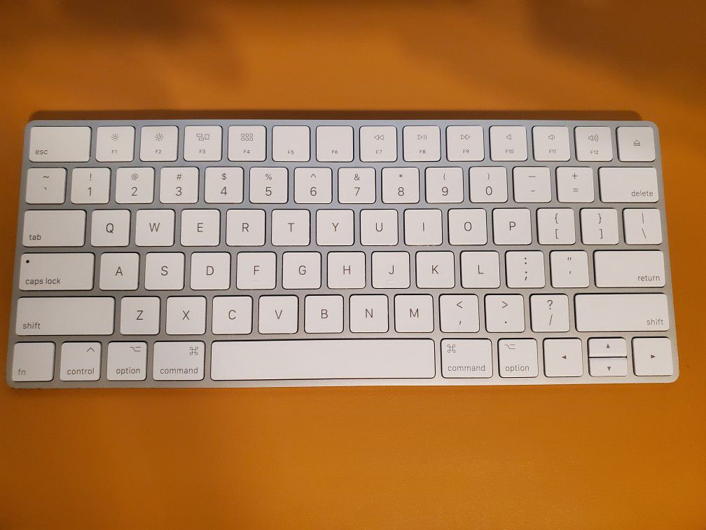 Apple Wireless Magic Keyboard 2 GENUINE