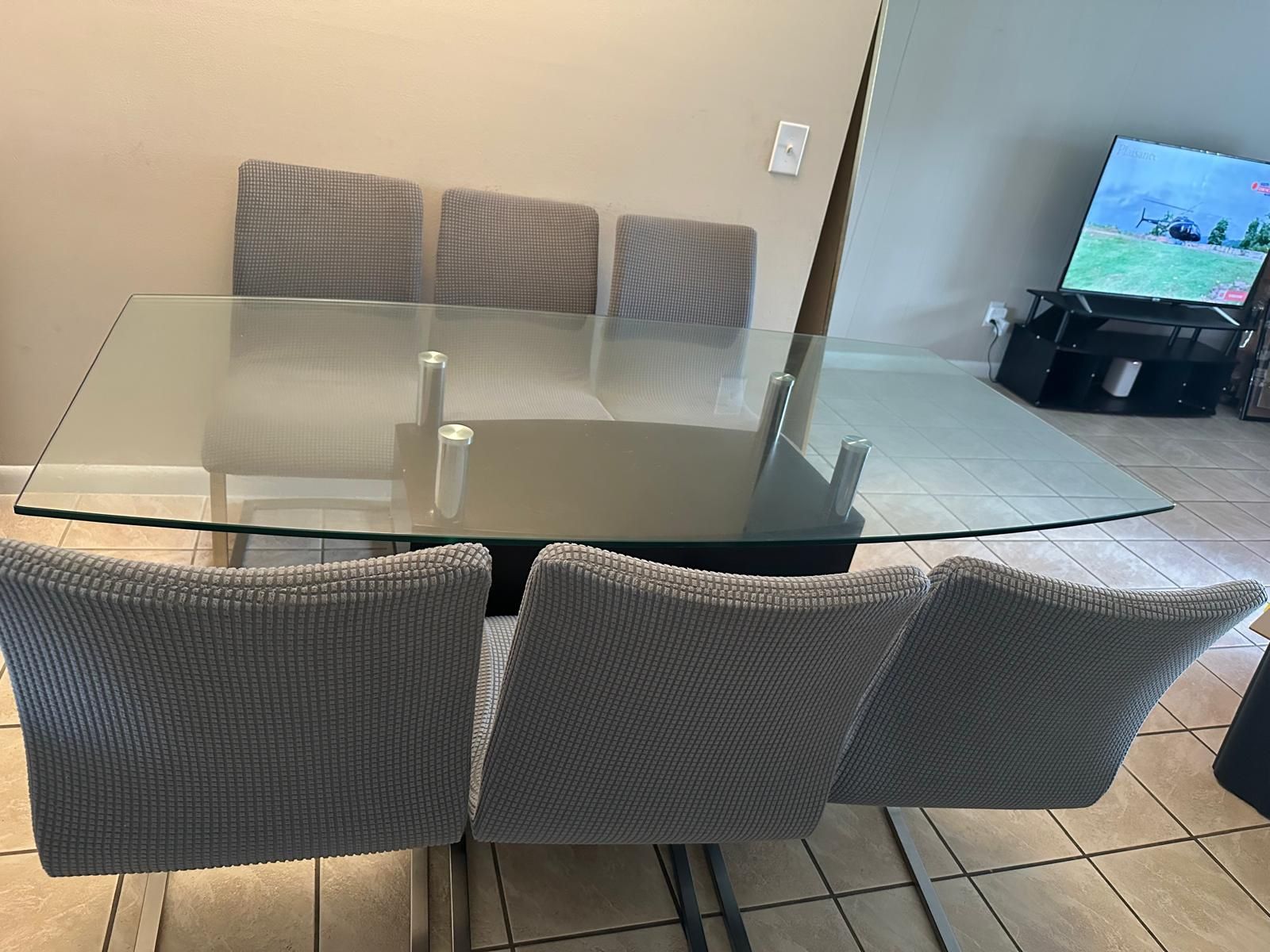 GLASS DINING TABLE WITH 6 CHAIRS