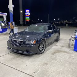 Chrysler 300 John Varatos Limited Edition 