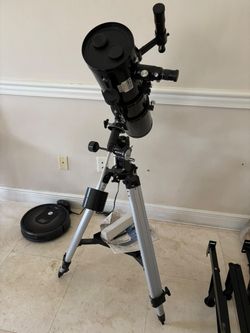 Orion SpaceProbe 130ST EQ 130mm Reflector Telescope + AstroTrack EZ Finder II
