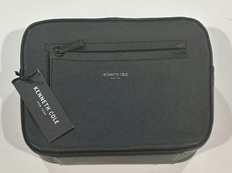Kenneth Cole Boxy Toiletry Bag Black Leather Zipper 3 Interior Pockets NEW wTags