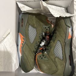 Jordan 5 Olive Green And Orange And Size 9.5