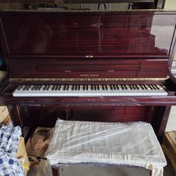Young Chang U-131 Upright Piano