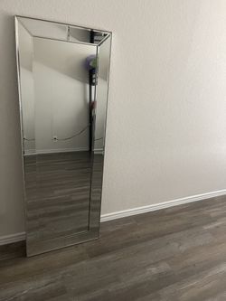 Beautiful Heavy Duty Mirror