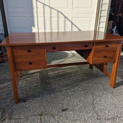 Beautiful Solid Wood Ethan Allen Desk