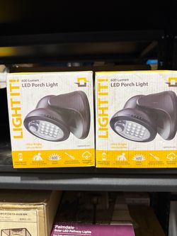 600 Lumen LED Porch Light