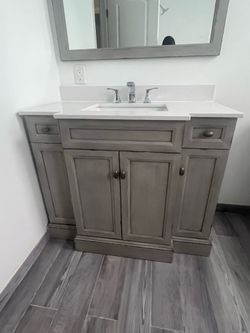 42inch Vanity with Sink and Matched Mirror