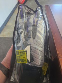 Rinat Meta Tactik GK Spine Semi-Professional in the Oxford color