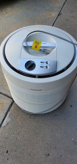 Honeywell Air Purified With HEPA Big Room Quite