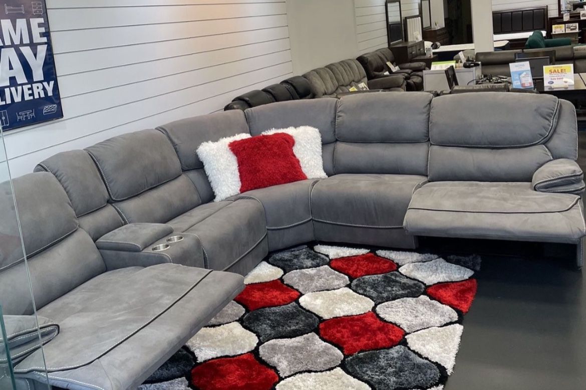 Huge Sectional With 3 Recliners