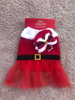 PET COSTUME SANTA SIZE MEDIUM FITS UP TO 13-20 LBS. NEW