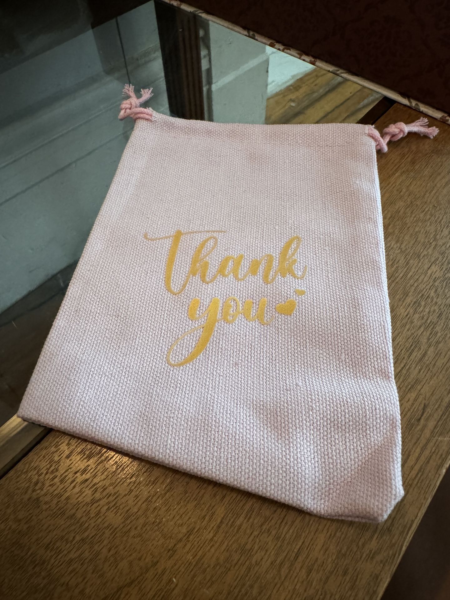 Windyun 50 Pcs Burlap Gift Bags with Drawstring 7 x 5 Inch Thank You Drawstring
