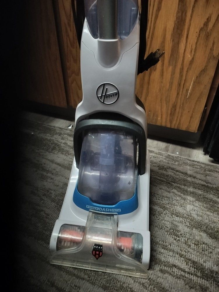 Hoover PowerDash Pet Lightweight Compact Carpet Cleaner