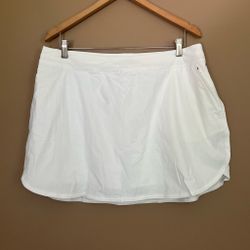 Outdoor Voices white tennis Activewear skort womens size M medium pockets