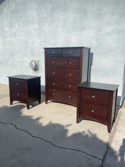 6 Drawer TallBoy & Matching Nightstands