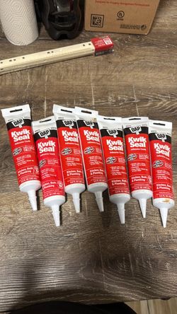 DAP Kwik Seal Adhesive Caulk – Lot of 7
