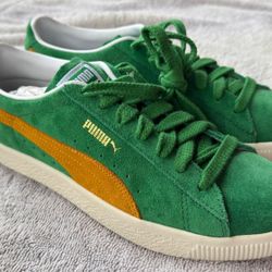 Puma Suede Sneakers Size 8.5