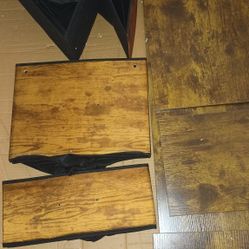 DESK!! 2 DIFFERENT STYLES YOU CAN SET UP
