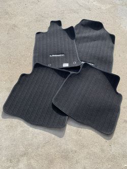 SUBARU LEGACY FLOOR MATS