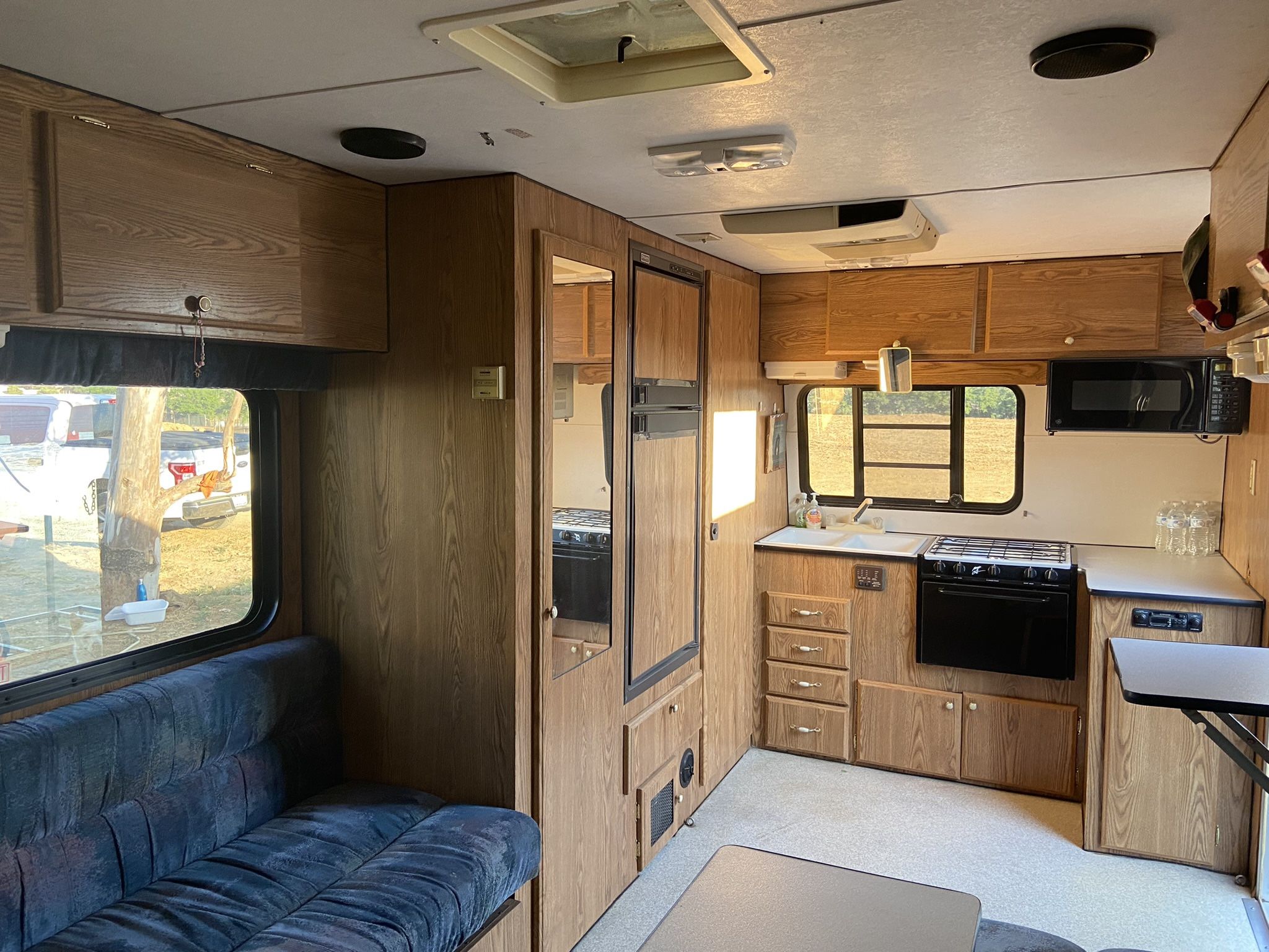 Weekend Warrior RV 23 Feet for Sale in Riverside, CA - OfferUp