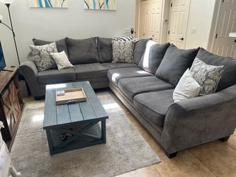Large grey sectional 126”x120”
