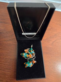 Sterling silver & glass bead pendant