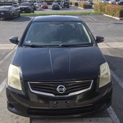 2010 Nissan Sentra 1.8s 140,000 MILES CLEAN TITLE SMOG CERT REG VALID UNTIL AUGUST TRANSMISSION AND ENGINE WORK SMOOTH GUARANTEED 