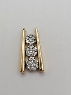 14k gold diamond pendant