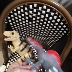 Dinosaurs ..growls and lights up