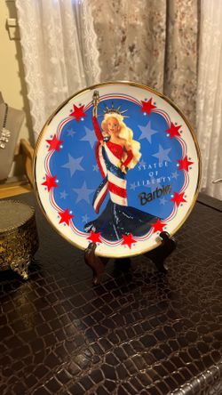Barbie Limited Edition Collectors Plate