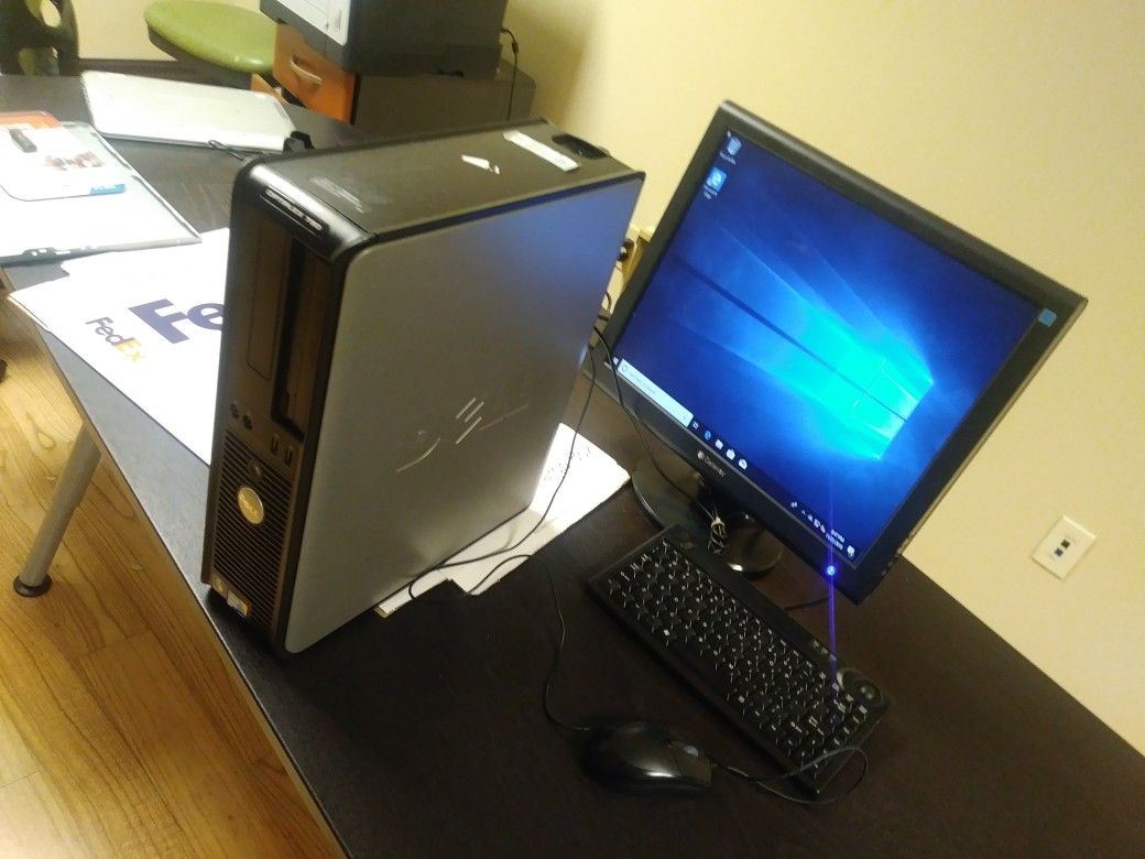 Dell or HP Complete Desktop with 19" inch Screen b4 7pm today