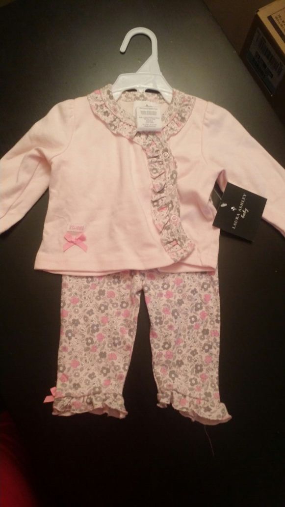 Laura Ashley new Baby outfit 0-3 months. 100% cotton