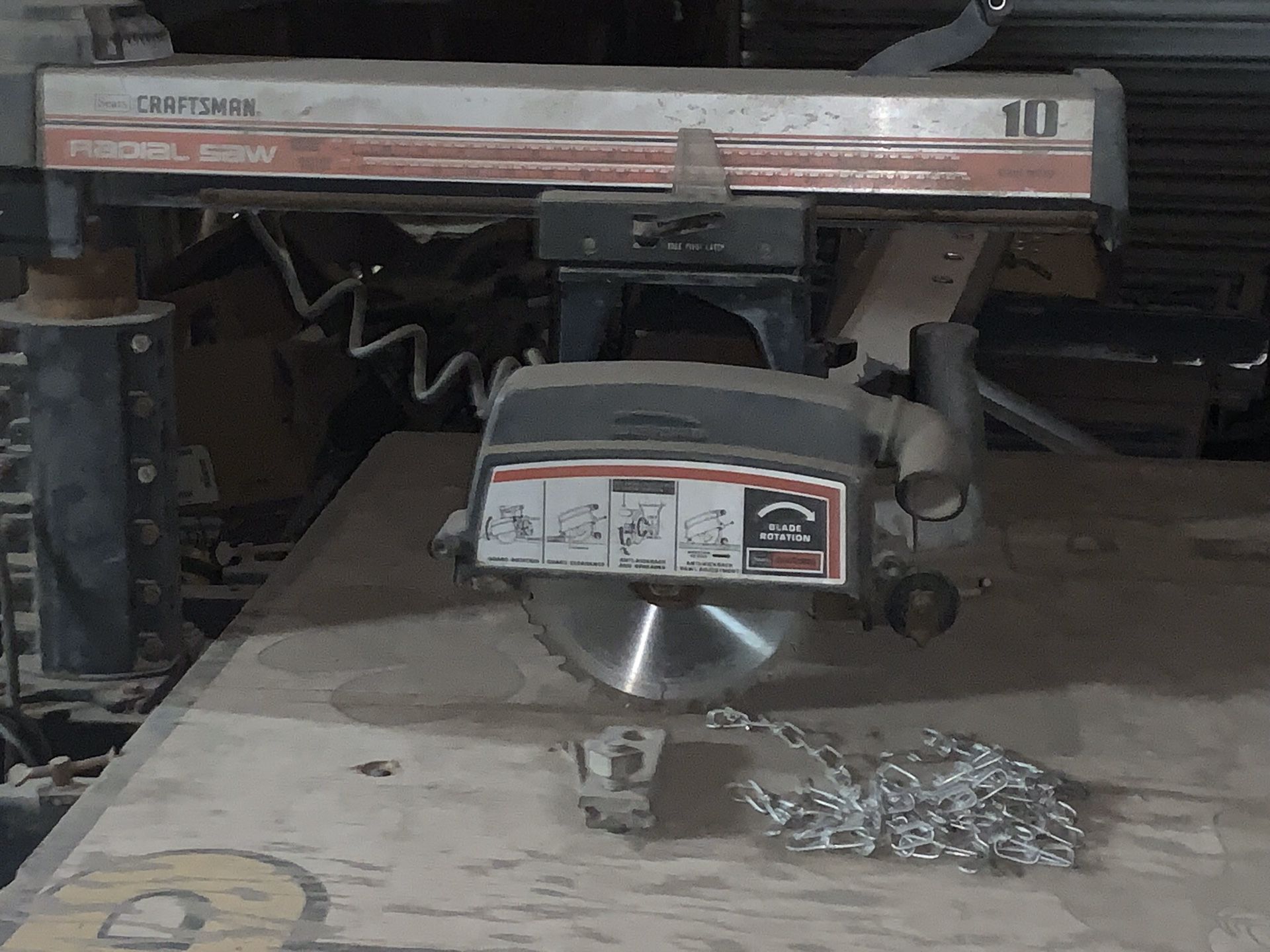 Radial arm saw in good working order