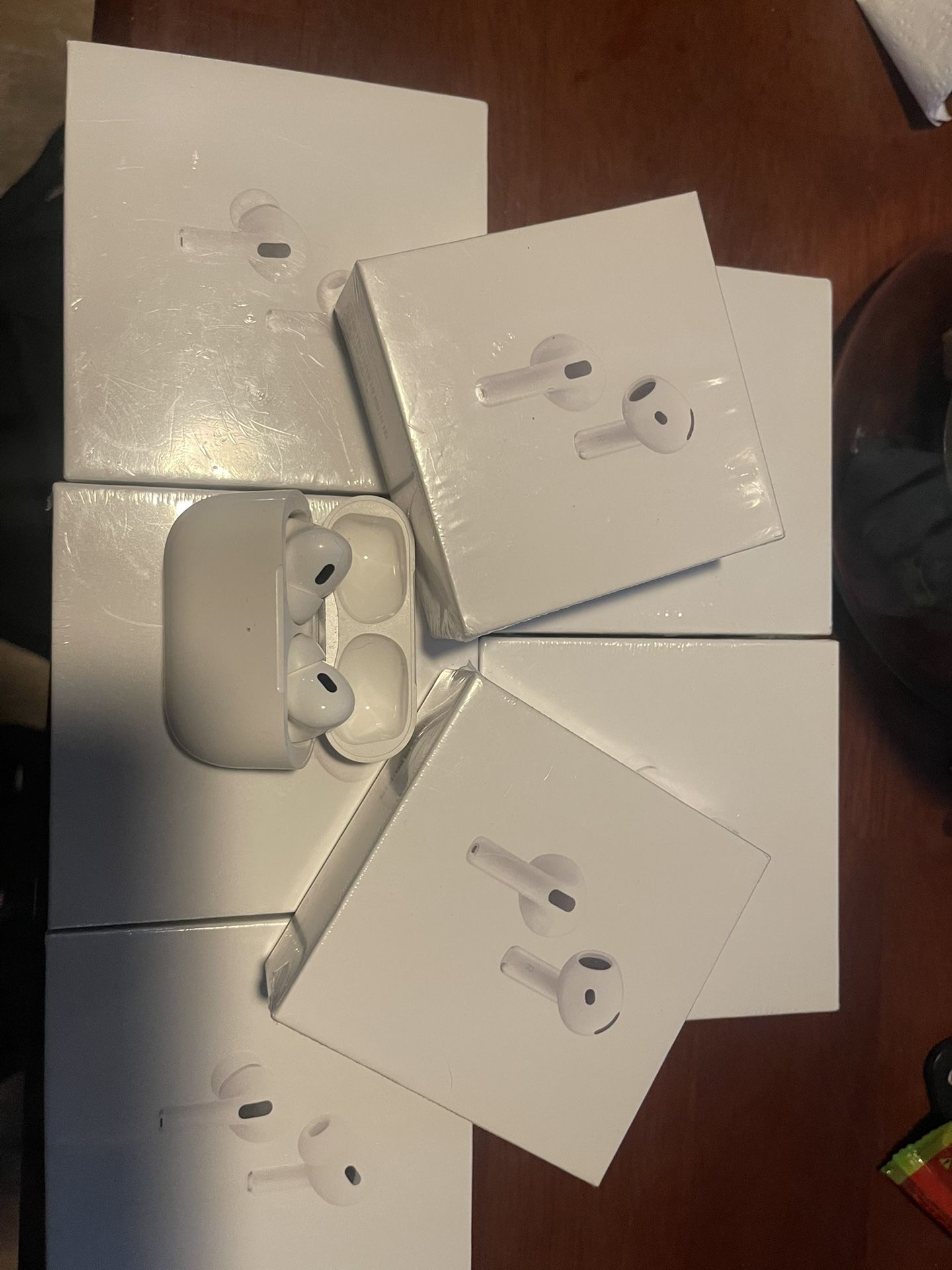 AirPods