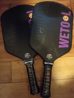Pickle ball paddle set