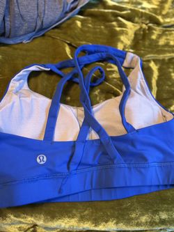 Lululemon sports   size 4