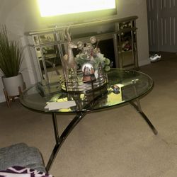 Table And Side Table 