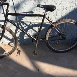 Bike 🚴 Mountain 🏔 Good Condition Size 26
