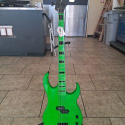 Dean Bass Electric Gutiar