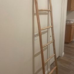 Wood Blanket Ladder 6 Feet Tall