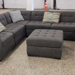 Sectional With Ottoman (I CAN DELIVER)