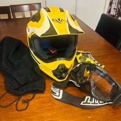Vega Viper Full Face, Motorcycle/ Motocross/ ATV/ BMX Helmet with SCOTT Goggles & Carry Bag (Size M)
