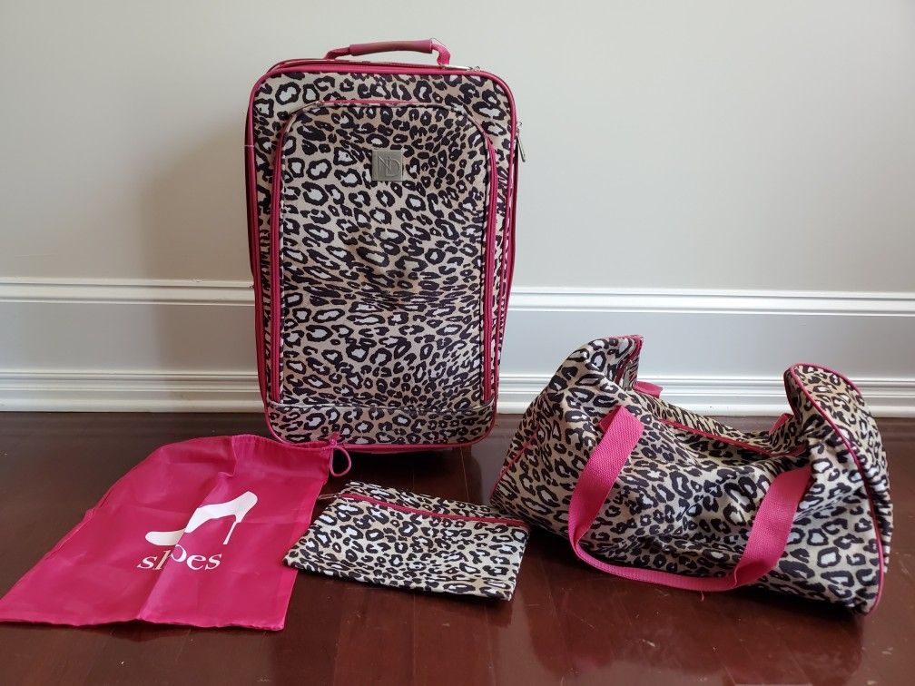 4PC SET of Pink Cheetah Print 14"x 22" Suitcase w/ Matching Duffel, Travel, and Drawstring Shoe Bag