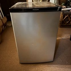 Mini Fridge Willing To Negotiate 