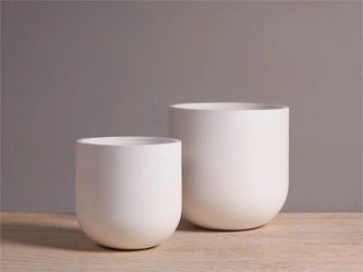 lightweight modern fiberglass planter