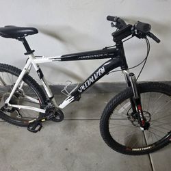 Specialized Hardrock Pro Mountain Bike 