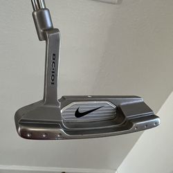 Nike Golf  BC-101 Core Putter Right Hand Blue Chip Shaft Original Grip Beautiful