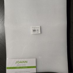 Cross-stitch Plastic Canvas – Wood Frame - Embroidery Hoops – Aida Cloth

 