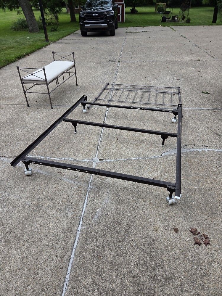 Queen Size Steel Headboard, Steel Bench, Bed Frame