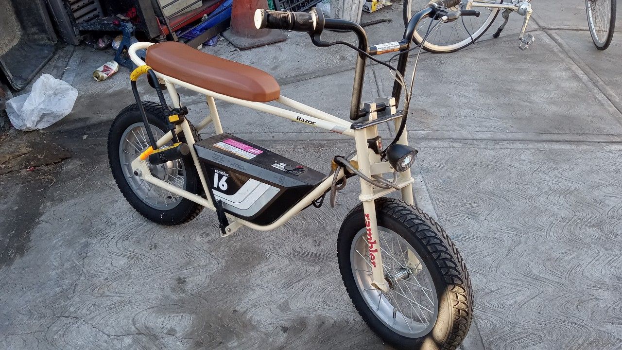 Razor Rambler 16 Electric Minibike